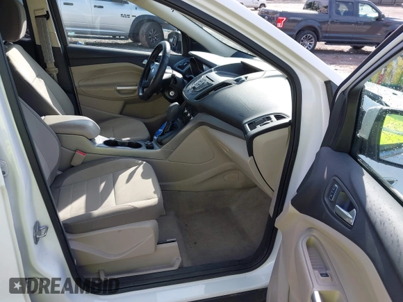2014 Ford Escape SE with VIN 1FMCU0GXXEUC64892, listed as a IAAI auction lot 42101842 with 128,932 mi miles and . Bid and sale history available at DreamBid. Image 5.