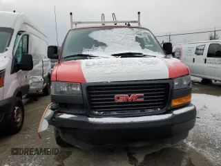 2022 GMC Savana Cargo z VIN 1GTW7AFP6N1148400, wystawiony jako Copart lot #55868185 z przebiegiem 27 226 mil mil oraz Szkoda całkowita • Salvage title. Historia ofert i sprzedaży dostępna na DreamBid. Obrazek 5.