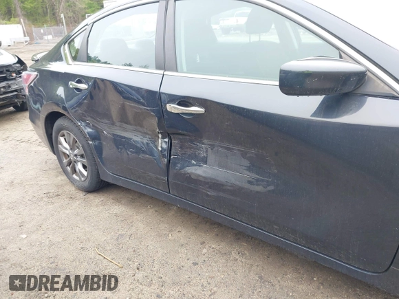 2015 Nissan Altima 2.5 z VIN 1N4AL3AP8FC249054, wystawiony jako IAAI lot #42179598 z przebiegiem 114 497 mil mil oraz . Historia ofert i sprzedaży dostępna na DreamBid. Obrazek 6.