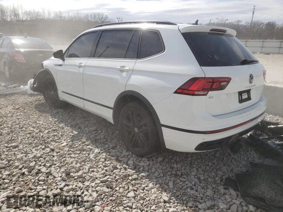 2022 Volkswagen Tiguan SE R-Line Black with VIN 3VV8B7AX1NM103449, listed as a Copart auction lot 47596495 with 29,628 mi miles and Salvage Title. Bid and sale history available at DreamBid. Image 2.