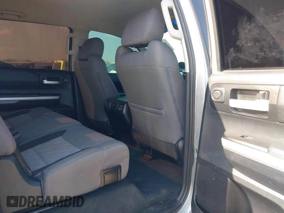 2016 Toyota Tundra 4WD Truck SR5 with VIN 5TFDW5F11GX559846, listed as a IAAI auction lot 41493209 with 258,296 mi miles. Bid and sale history available at carsss.com. Image 8.