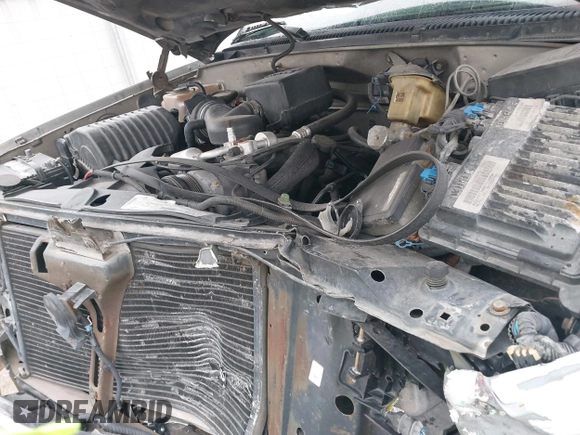 1998 Chevrolet Silverado 1500 with VIN 2GCEC19M2W1244285, listed as a IAAI auction lot 41286327 with 286,391 mi miles and . Bid and sale history available at DreamBid. Image 10.