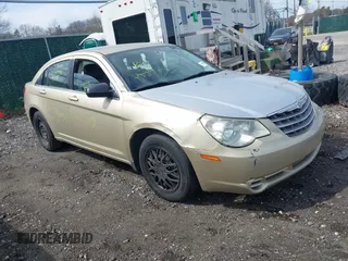 2010 Chrysler Sebring Touring z VIN 1C3CC4FB8AN187095, wystawiony jako IAAI lot #42032541 z przebiegiem 189 971 mil mil oraz . Historia ofert i sprzedaży dostępna na DreamBid. Obrazek 1.