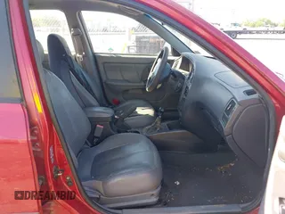 2004 Hyundai Elantra GT z VIN KMHDN56D44U109470, wystawiony jako IAAI lot #42287067 z przebiegiem 228 012 mil mil oraz . Historia ofert i sprzedaży dostępna na DreamBid. Obrazek 5.