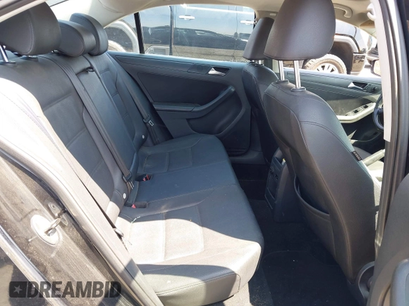 2011 Volkswagen Jetta SE с VIN 3VWDZ7AJ6BM379316, выставлен на аукционе IAAI как лот 42101190 с пробегом 145 496 миль миль и . История ставок и продаж доступна на DreamBid. Изображение 8.
