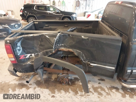 2002 Chevrolet Silverado 1500 LT with VIN 2GCEK19T521134772, listed as a IAAI auction lot 41483555 with 201,963 mi miles and . Bid and sale history available at DreamBid. Image 6.