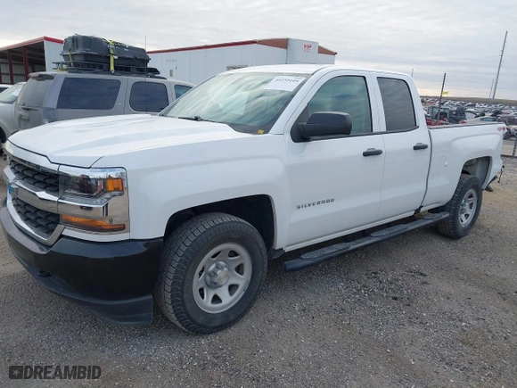 2018 Chevrolet Silverado 1500 Work Truck with VIN 1GCVKNEC7JZ121282, listed as a IAAI auction lot 41259105 with 82,746 mi miles. Bid and sale history available at carsss.com. Image 2.