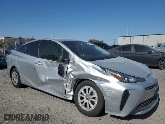2021 Toyota Prius L Eco with VIN JTDKAMFU3M3133914, listed as a Copart auction lot 59897825 with 46,872 mi miles and Salvage title. Bid and sale history available at DreamBid. Image 4.