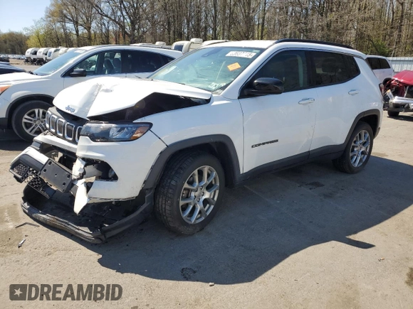 2022 Jeep Compass Latitude Lux с VIN 3C4NJDFB0NT113878, выставлен на аукционе Copart как лот 53637315 с пробегом Не указан миль и Списание • Salvage title. История ставок и продаж доступна на DreamBid. Изображение 1.
