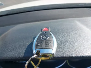 2014 Mercedes-Benz E 350 Sport with VIN WDDHF5KB9EA934467, listed as a IAAI auction lot 42773452 with 168,416 mi miles and . Bid and sale history available at DreamBid. Image 11.