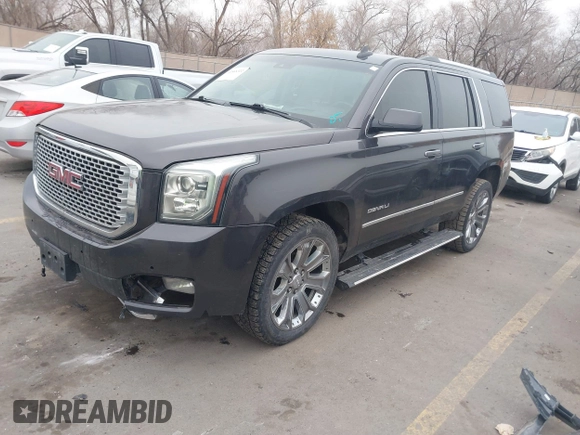 2015 GMC Yukon Denali with VIN 1GKS2CKJ2FR705806, listed as a IAAI auction lot 41568322 with 171,011 mi miles. Bid and sale history available at carsss.com. Image 17.