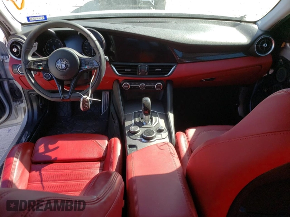 2018 Alfa Romeo Giulia Ti Sport with VIN ZARFAECN8J7568961, listed as a Copart auction lot 40766043 with 24,794 mi miles. Bid and sale history available at carsss.com. Image 8.