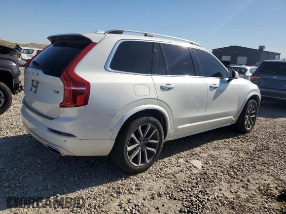 2017 Volvo XC90 Momentum with VIN YV4A22PK5H1148777, listed as a Copart auction lot 55532165 with 135,779 mi miles and Clean Title. Bid and sale history available at DreamBid. Image 3.