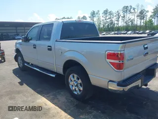 2013 Ford F-150 XL z VIN 1FTFW1CF4DFD63872, wystawiony jako IAAI lot #41948708 z przebiegiem 197 434 mil mil oraz . Historia ofert i sprzedaży dostępna na DreamBid. Obrazek 3.