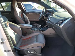 2020 BMW X4 M Competition z VIN 5YMUJ0C01L9C90351, wystawiony jako Copart lot #79907904 z przebiegiem Nie podano mil oraz Szkoda całkowita • Salvage title. Historia ofert i sprzedaży dostępna na DreamBid. Obrazek 7.