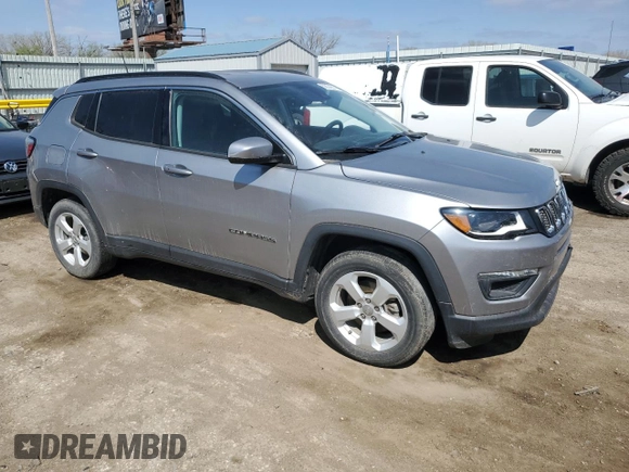 2018 Jeep Compass Latitude z VIN 3C4NJDBB1JT336317, wystawiony jako Copart lot #50824635 z przebiegiem 100 173 mil mil oraz Szkody całkowita. Historia ofert i sprzedaży dostępna na DreamBid. Obrazek 4.