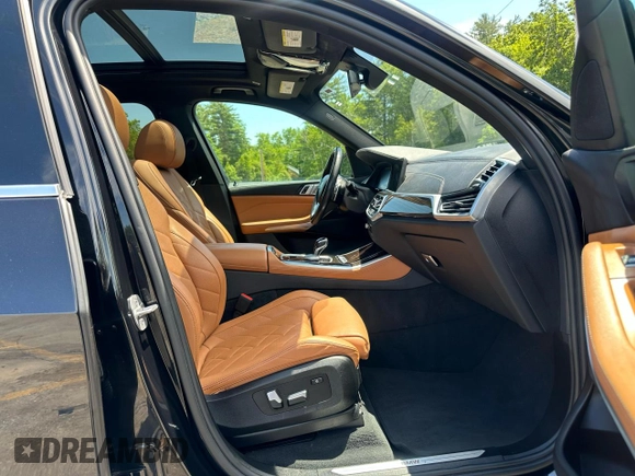 2023 BMW X5 xDrive40i with VIN 5UXCR6C06P9P36608, listed as a Copart auction lot 63257435 with 65,824 mi miles and Clean title. Bid and sale history available at DreamBid. Image 9.