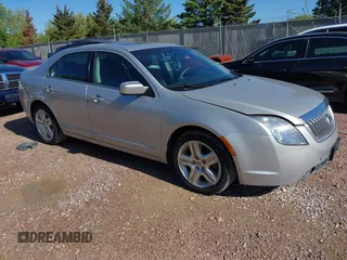 2010 Mercury Milan z VIN 3MEHM0HA9AR610676, wystawiony jako IAAI lot #42253151 z przebiegiem 139 152 mil mil oraz . Historia ofert i sprzedaży dostępna na DreamBid. Obrazek 1.