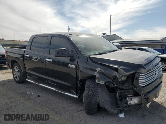 2015 Toyota Tundra Platinum z VIN 5TFAW5F15FX439338, wystawiony jako Copart lot #53471185 z przebiegiem 93 454 mil mil oraz Szkoda całkowita • Salvage title. Historia ofert i sprzedaży dostępna na DreamBid. Obrazek 4.