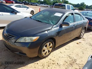 2008 Toyota Camry LE z VIN 4T1BE46K38U241786, wystawiony jako IAAI lot #42522233 z przebiegiem 280 856 mil mil oraz . Historia ofert i sprzedaży dostępna na DreamBid. Obrazek 2.