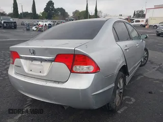 2011 Honda Civic EX-L z VIN 2HGFA1F94BH522892, wystawiony jako IAAI lot #41093650 z przebiegiem 147 497 mil mil oraz . Historia ofert i sprzedaży dostępna na DreamBid. Obrazek 4.