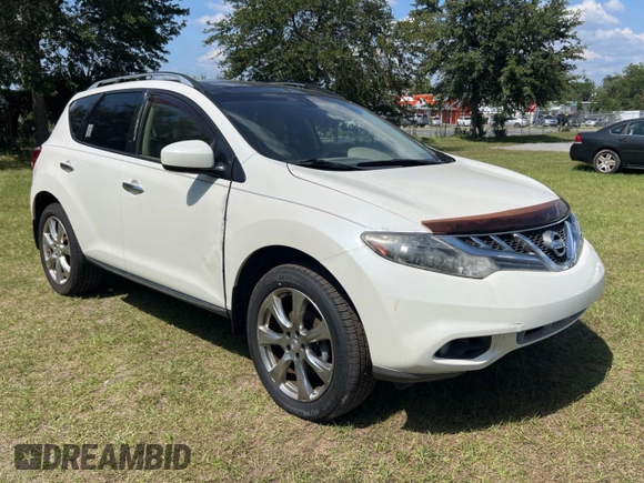 2014 Nissan Murano LE z VIN JN8AZ1MU3EW404562, wystawiony jako Copart lot #58057755 z przebiegiem 56 948 mil mil oraz Szkoda całkowita • Salvage title. Historia ofert i sprzedaży dostępna na DreamBid. Obrazek 1.
