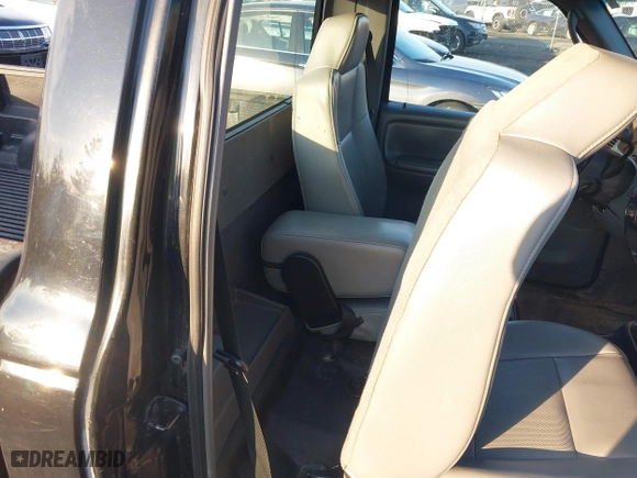 2007 Ford Ranger XL with VIN 1FTYR11U87PA09921, listed as a IAAI auction lot 41460931 with 170,276 mi miles. Bid and sale history available at carsss.com. Image 8.