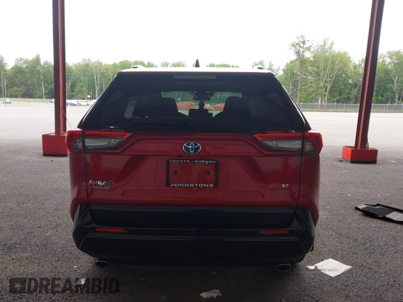 2021 Toyota RAV4 SE with VIN JTMAB3FV8MD044152, listed as a IAAI auction lot 42521714 with 142,710 mi miles and . Bid and sale history available at DreamBid. Image 16.