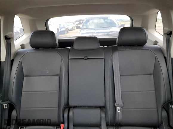 2018 Volkswagen Tiguan SEL с VIN 3VV2B7AX2JM149176, выставлен на аукционе Copart как лот 62176525 с пробегом 139 556 миль миль и Списание • Salvage title. История ставок и продаж доступна на DreamBid. Изображение 10.