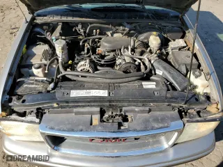 2002 GMC Sonoma SLS with VIN 1GTCS19W028235152, listed as a Copart auction lot 77214224 with 186,339 mi miles and Salvage Title. Bid and sale history available at carsss.com. Image 11.