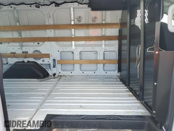 2021 Ford Transit Cargo z VIN 1FTBR1Y85MKA45072, wystawiony jako Copart lot #60415095 z przebiegiem 54 814 mil mil oraz Szkoda całkowita • Salvage title. Historia ofert i sprzedaży dostępna na DreamBid. Obrazek 11.