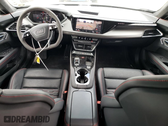 2022 Audi RS e-tron GT z VIN WAUAHBFW1N7900678, wystawiony jako Copart lot #50043505 z przebiegiem 23 064 mil mil oraz Szkody całkowita. Historia ofert i sprzedaży dostępna na DreamBid. Obrazek 8.