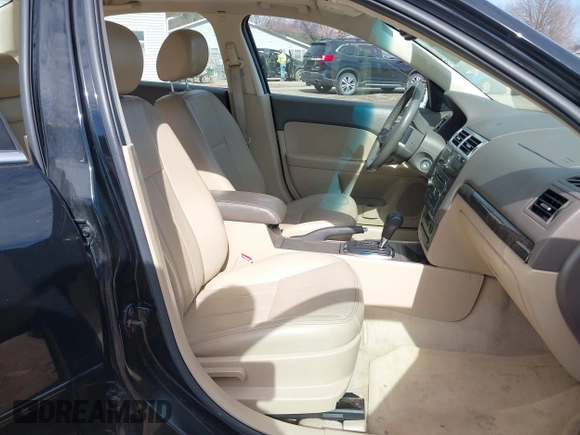2007 Mercury Milan Premier with VIN 3MEHM08Z27R608332, listed as a IAAI auction lot 41710244 with 85,060 mi miles. Bid and sale history available at carsss.com. Image 5.