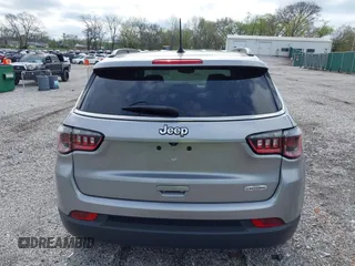 2022 Jeep Compass Latitude with VIN 3C4NJCBB2NT139477, listed as a IAAI auction lot 41965959 with 25,098 mi miles and . Bid and sale history available at carsss.com. Image 16.