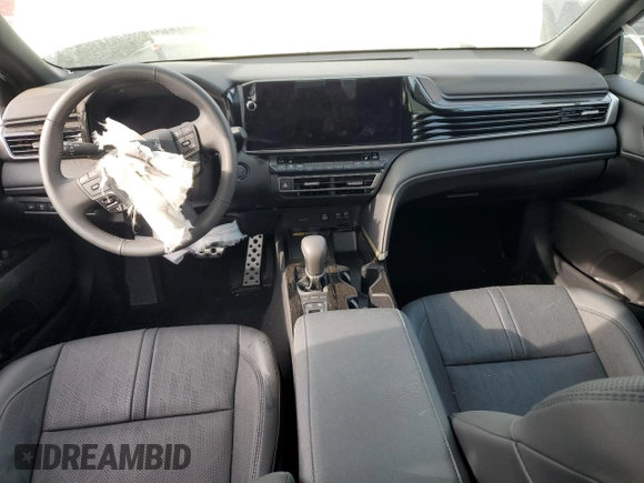 2025 Toyota Camry LE z VIN 4T1DAACK0SU015011, wystawiony jako Copart lot #53547485 z przebiegiem 2 200 mil mil oraz Szkoda całkowita • Salvage title. Historia ofert i sprzedaży dostępna na DreamBid. Obrazek 8.