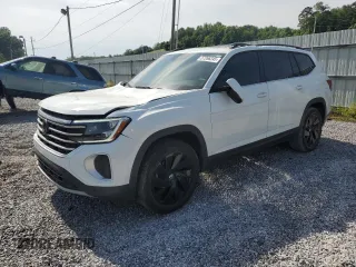2024 Volkswagen Atlas SE z VIN 1V2JR2CA4RC556364, wystawiony jako Copart lot #57266245 z przebiegiem 31 403 mil mil oraz Szkoda całkowita • Salvage title. Historia ofert i sprzedaży dostępna na DreamBid. Obrazek 1.