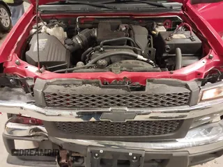 2004 Chevrolet Colorado LS Z71 with VIN 1GCDT196848217020, listed as a IAAI auction lot 41353113 with 179,195 mi miles. Bid and sale history available at carsss.com. Image 10.