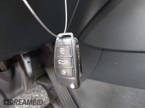 2017 Audi Q3 Prestige z VIN WA1GCCFS1HR005371, wystawiony jako IAAI lot #41991188 z przebiegiem 86 380 mil mil oraz . Historia ofert i sprzedaży dostępna na DreamBid. Obrazek 11.