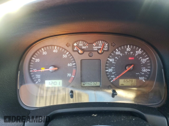 1999 Volkswagen Golf z VIN WVWBC31J6XW358185, wystawiony jako Copart lot #78451614 z przebiegiem 65 281 mil mil oraz Czysty tytuł • Clean title. Historia ofert i sprzedaży dostępna na DreamBid. Obrazek 9.