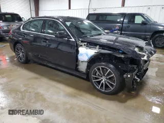 2022 BMW 3 Series 330i xDrive z VIN 3MW5R7J06N8C42045, wystawiony jako Copart lot #58021665 z przebiegiem 21 234 mil mil oraz Szkoda całkowita • Salvage title. Historia ofert i sprzedaży dostępna na DreamBid. Obrazek 4.