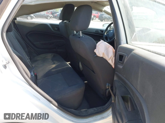 2014 Ford Fiesta S z VIN 3FADP4AJXEM211776, wystawiony jako IAAI lot #42574815 z przebiegiem 174 043 mil mil oraz . Historia ofert i sprzedaży dostępna na DreamBid. Obrazek 8.