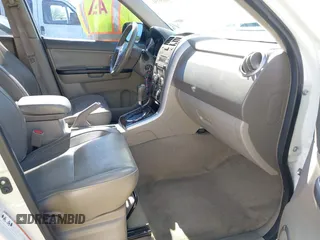 2006 Suzuki Grand Vitara Luxury с VIN JS3TE947764104529, выставлен на аукционе IAAI как лот 42631150 с пробегом 181 900 миль миль и . История ставок и продаж доступна на DreamBid. Изображение 5.