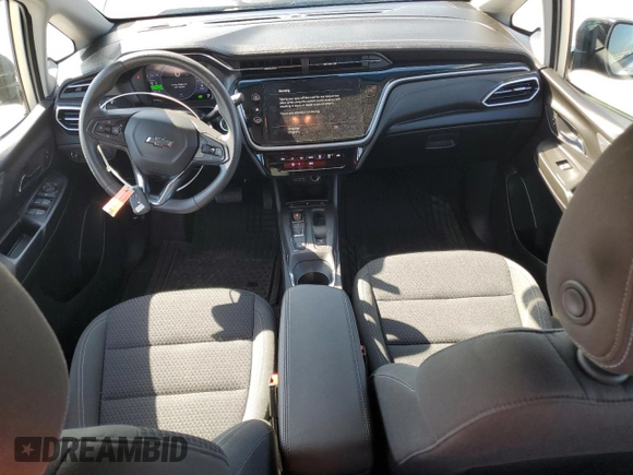 2023 Chevrolet Bolt EV 1LT z VIN 1G1FW6S05P4177390, wystawiony jako Copart lot #57256185 z przebiegiem 9 590 mil mil oraz Szkoda całkowita • Salvage title. Historia ofert i sprzedaży dostępna na DreamBid. Obrazek 8.