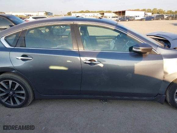 2016 Nissan Altima 2.5 S with VIN 1N4AL3AP5GC234612, listed as a IAAI auction lot 40619081 with 129,177 mi miles. Bid and sale history available at carsss.com. Image 13.