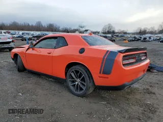 2016 Dodge Challenger 392 Hemi Scat Pack Shaker z VIN 2C3CDZFJ9GH316934, wystawiony jako Copart lot #81707684 z przebiegiem 53 703 mil mil oraz Szkoda całkowita • Salvage title. Historia ofert i sprzedaży dostępna na DreamBid. Obrazek 2.