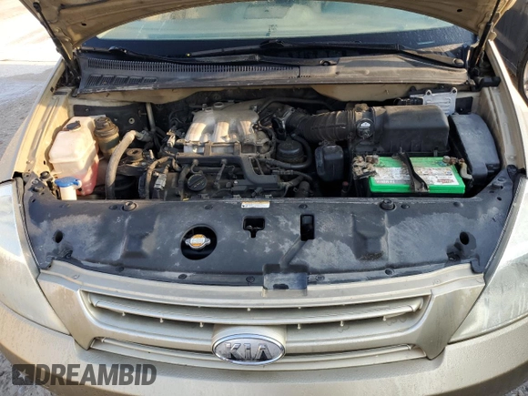 2009 Kia Sedona LX with VIN KNDMB233696294267, listed as a Copart auction lot 70320384 with 276,205 mi miles and Clean Title. Bid and sale history available at carsss.com. Image 12.