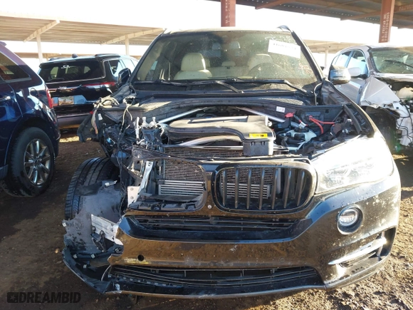 2017 BMW X5 xDrive40e iPerformance with VIN 5UXKT0C35H0V97078, listed as a IAAI auction lot 41601844 with 85,597 mi miles. Bid and sale history available at carsss.com. Image 6.