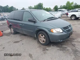 2007 Dodge Grand Caravan SXT z VIN 2D4GP44L87R150642, wystawiony jako IAAI lot #42445372 z przebiegiem 151 799 mil mil oraz . Historia ofert i sprzedaży dostępna na DreamBid. Obrazek 1.