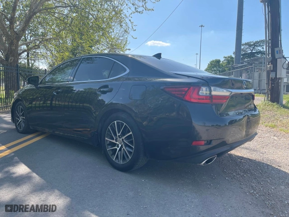 2018 Lexus ES with VIN 58ABK1GG7JU097272, listed as a Copart auction lot 53742315 with 146,381 mi miles and Clean Title. Bid and sale history available at carsss.com. Image 3.