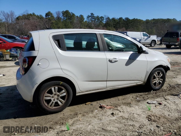 2014 Chevrolet Sonic LT with VIN 1G1JC6SH6E4226800, listed as a Copart auction lot 48566585 with 252,404 mi miles and Clean Title. Bid and sale history available at carsss.com. Image 3.